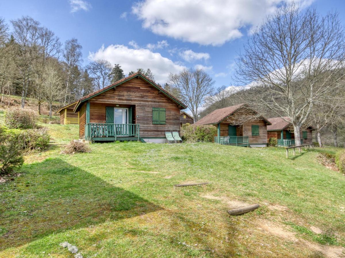 Vacanceole - Les Chalets De La Chazotte Saint-Jacques-dʼAmbur Exterior foto