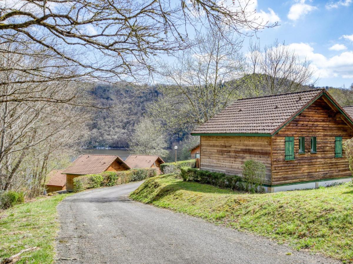 Vacanceole - Les Chalets De La Chazotte Saint-Jacques-dʼAmbur Exterior foto